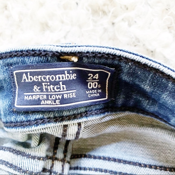 Abercrombie & Fitch Harper Low Rise Ankle Jeans - Picture 10 of 11